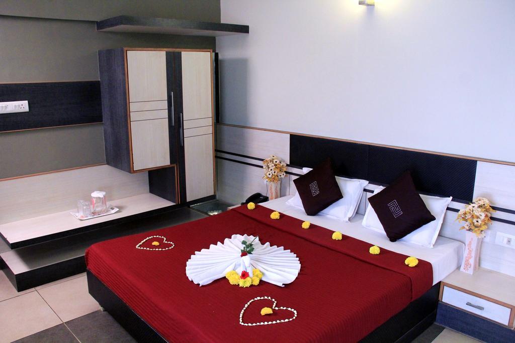 Hotel Sun Park Пудучеррі Номер фото