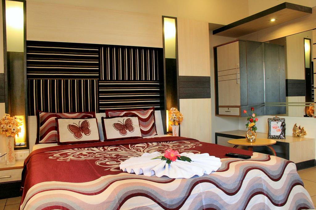 Hotel Sun Park Пудучеррі Номер фото