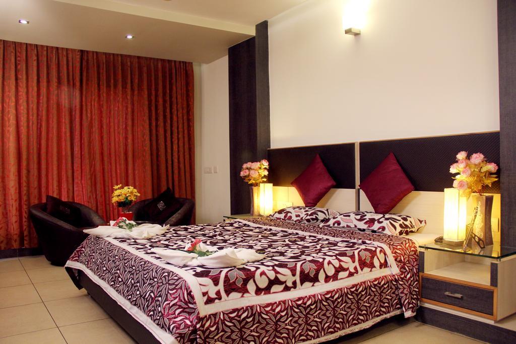 Hotel Sun Park Пудучеррі Номер фото